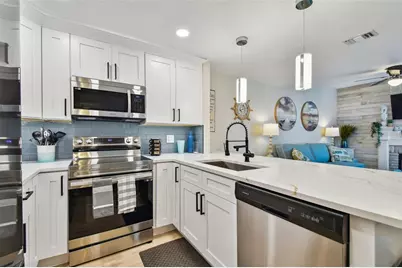 315 Medallion Boulevard #E, Madeira Beach, FL 33708 - Photo 15