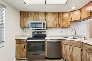 10780 43rd St N, Clearwater, FL 33762 - Photo 13