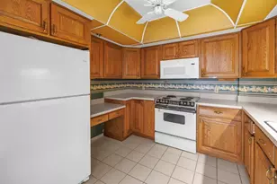 1 Key Capri, Treasure Island, FL 33706 - Photo 15