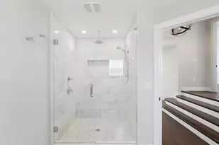 643 Harbor Is, Clearwater Beach, FL 33767 - Photo 49