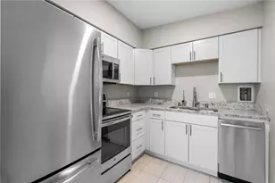 208 Harmony Ln, Brandon, FL 33511 - Photo 9