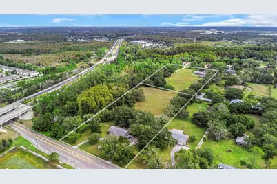 17515 Lakeshore Road, Lutz, FL 33558 - Photo 3