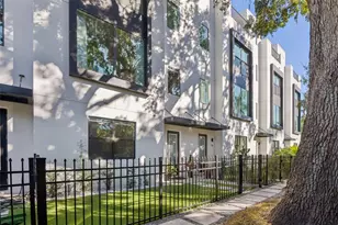 2851 W Gandy Blvd, Tampa, FL 33611 - Photo 3