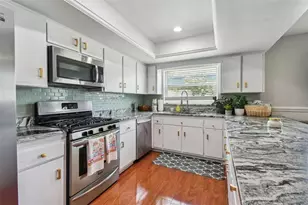 2744 68th Ave S, Saint Petersburg, FL 33712 - Photo 13