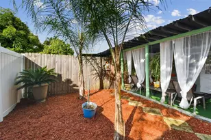 3613 W Minnehaha St, Tampa, FL 33614 - Photo 37