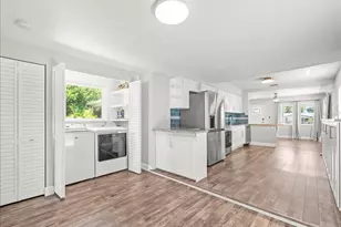 2200 Capri Dr, Clearwater, FL 33763 - Photo 17