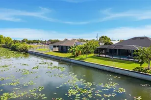 1507 NE 2nd St, Cape Coral, FL 33909 - Photo 11