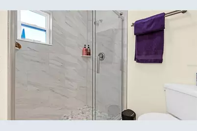 7063 S Shore Drive S, Saint Petersburg, FL 33707 - Photo 23