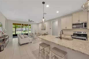 2608 Valley Sunset Ln, Valrico, FL 33594 - Photo 11