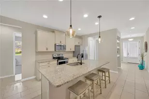 2608 Valley Sunset Ln, Valrico, FL 33594 - Photo 9