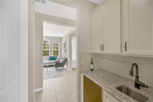 2608 Valley Sunset Ln, Valrico, FL 33594 - Photo 15