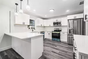 18911 Furman Dr, Spring Hill, FL 34610 - Photo 9