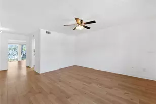 9009 Tudor Dr, Tampa, FL 33615 - Photo 11