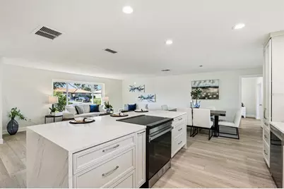 6251 18th Street NE, Saint Petersburg, FL 33702 - Photo 13