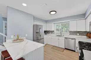 118 27th St W, Bradenton, FL 34205 - Photo 17