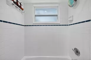 118 27th St W, Bradenton, FL 34205 - Photo 45