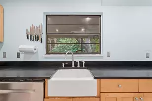 810 Hammockwood Ct, Sarasota, FL 34232 - Photo 37