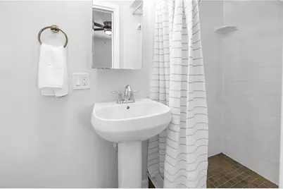 6888 20th Street N, Saint Petersburg, FL 33702 - Photo 27