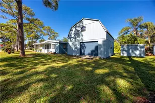 647 Garland St N, Saint Petersburg, FL 33703 - Photo 3