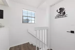 10435 St Tropez Pl, Tampa, FL 33615 - Photo 15