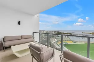 301 1st St S, Saint Petersburg, FL 33701 - Photo 33