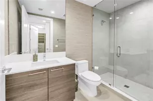 301 1st St S, Saint Petersburg, FL 33701 - Photo 21