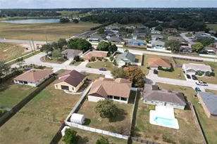 6537 Crews Vue Loop, Lakeland, FL 33813 - Photo 9