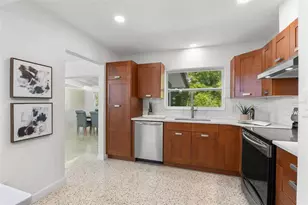 6700 23rd St S, Saint Petersburg, FL 33712 - Photo 7