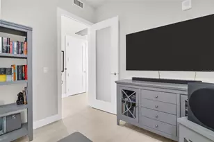 301 1st St S, Saint Petersburg, FL 33701 - Photo 31