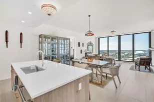 301 1st St S, Saint Petersburg, FL 33701 - Photo 9