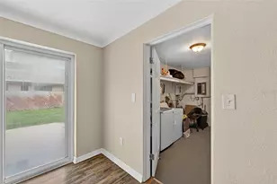 3701 60th St N, Saint Petersburg, FL 33710 - Photo 9