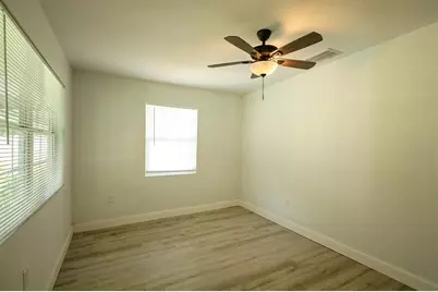 6511 24th Avenue S, Tampa, FL 33619 - Photo 5