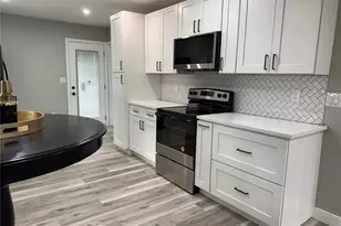 37515 Beauchamp Ave, Dade City, FL 33523 - Photo 9