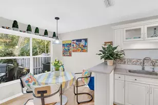 306 Fan Palm Ct NE, Saint Petersburg, FL 33703 - Photo 17