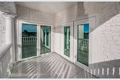 7942 3rd Avenue S, Saint Petersburg, FL 33707 - Photo 39