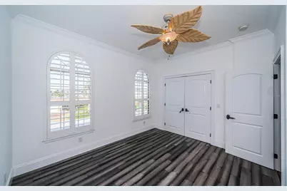 7942 3rd Avenue S, Saint Petersburg, FL 33707 - Photo 33