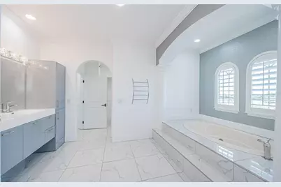 7942 3rd Avenue S, Saint Petersburg, FL 33707 - Photo 47