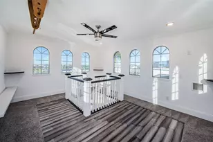 7942 3rd Ave S, Saint Petersburg, FL 33707 - Photo 57