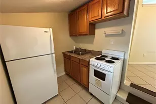 727 Dartmoor St N, Saint Petersburg, FL 33701 - Photo 9