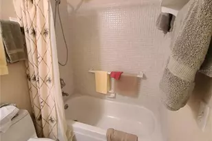 220 Buttonwood Cir, Seminole, FL 33777 - Photo 39