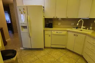 220 Buttonwood Cir, Seminole, FL 33777 - Photo 15