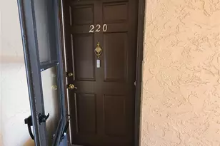 220 Buttonwood Cir, Seminole, FL 33777 - Photo 3