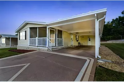 37443 Gill Avenue, Zephyrhills, FL 33541 - Photo 3