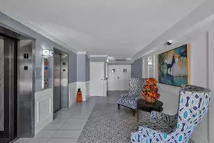 5220 Brittany Dr S, Saint Petersburg, FL 33715 - Photo 5