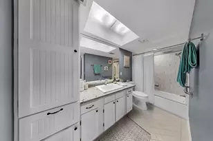 5220 Brittany Dr S, Saint Petersburg, FL 33715 - Photo 27