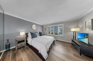 5220 Brittany Dr S, Saint Petersburg, FL 33715 - Photo 17