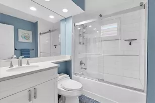 18 Jefferson Ct S, Saint Petersburg, FL 33711 - Photo 27