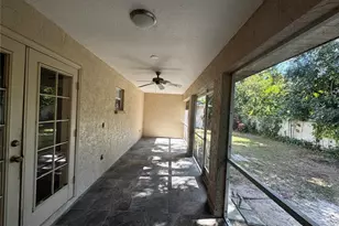 2082 Old Arbor Ct, Sarasota, FL 34232 - Photo 19