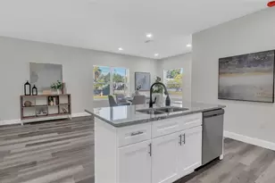 1901 31st St S, Saint Petersburg, FL 33712 - Photo 15