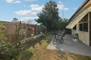 7418 Riverbank Dr, New Port Richey, FL 34655 - Photo 3